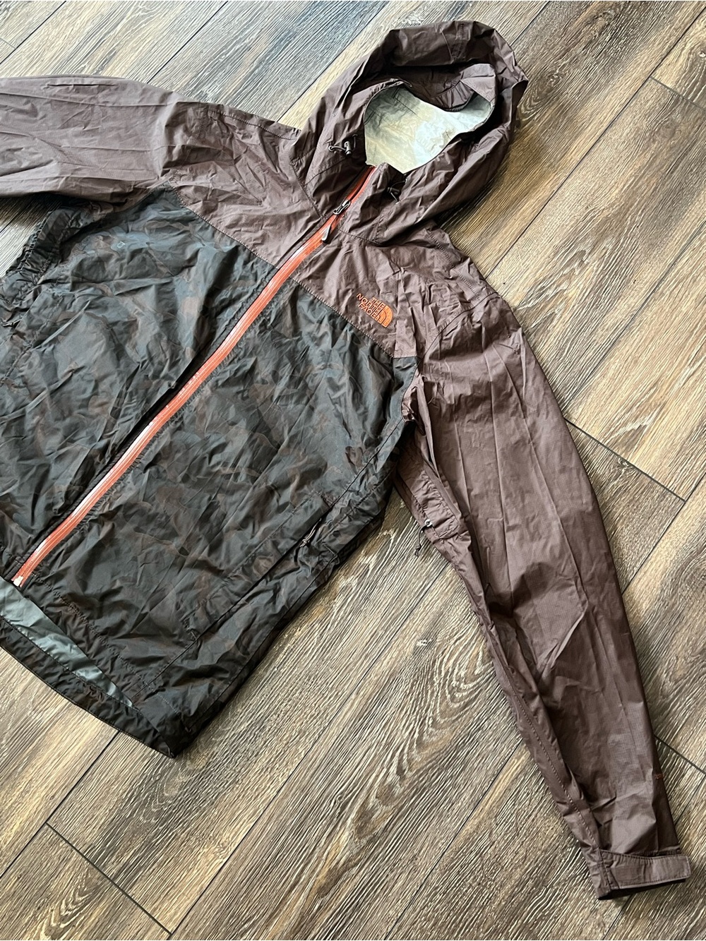 The North Face Dryvent Brown Camo Hooded Rain Jacket Men’s Medium - Picture 2 of 13